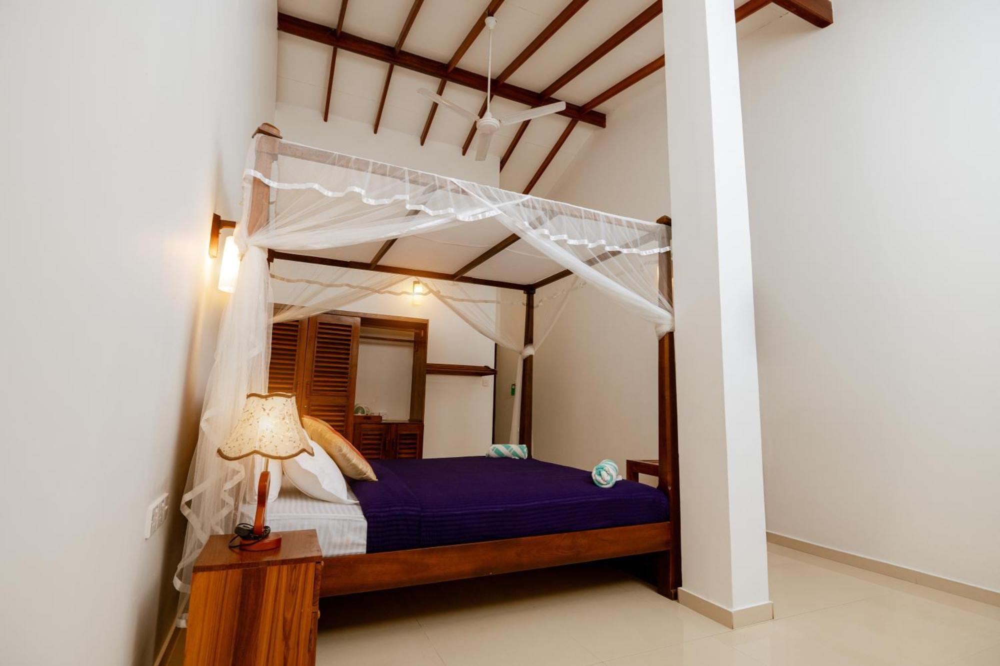 Prince Beach Hotel Bentota Exterior foto