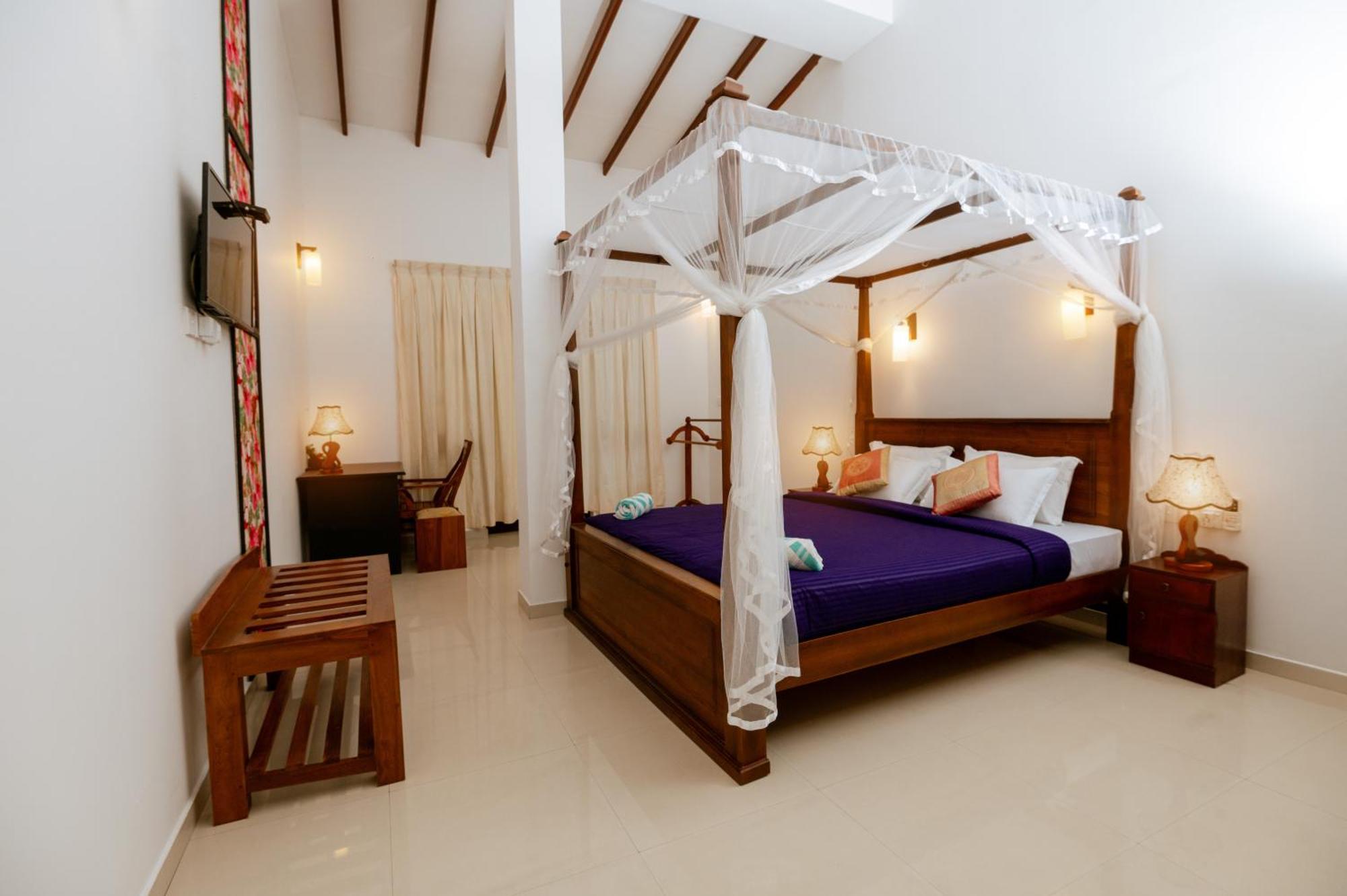 Prince Beach Hotel Bentota Exterior foto